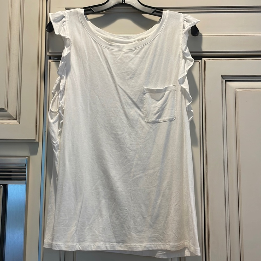 NWOT Lilly Pulitzer xl white top
